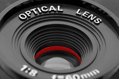 プラスチック・レンズの前面